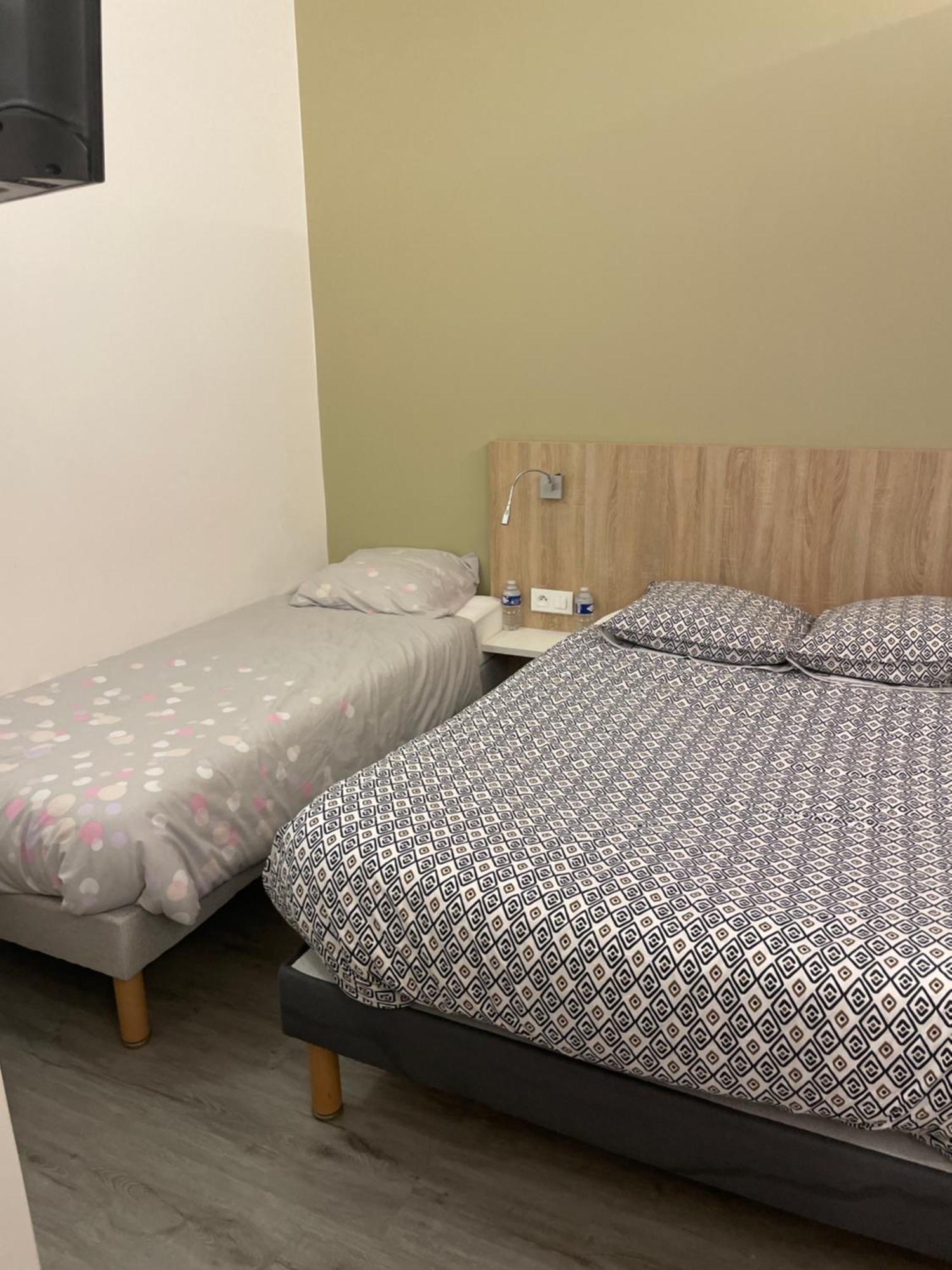 Le Grand Cerf Hotel Carignan Екстериор снимка