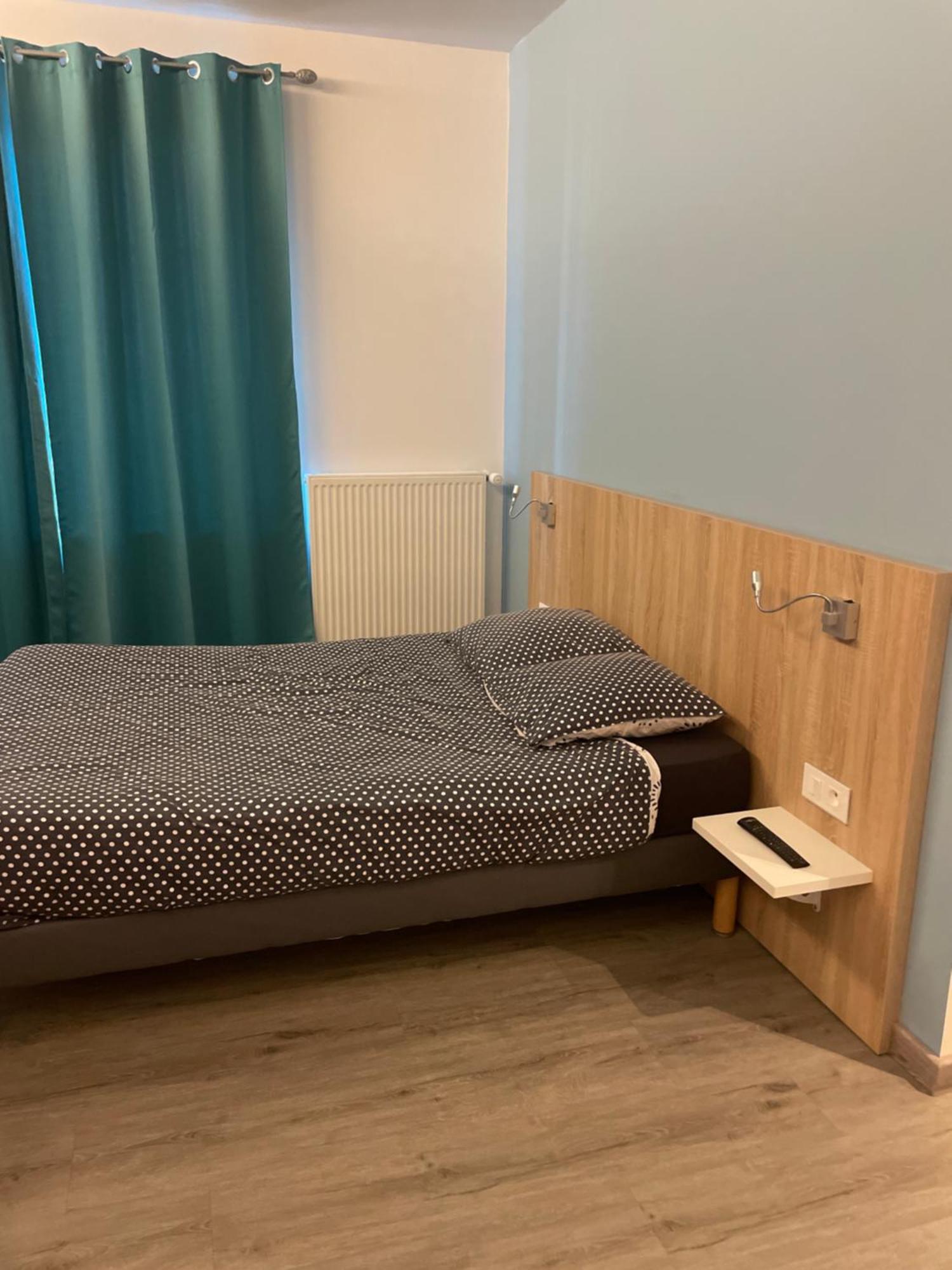 Le Grand Cerf Hotel Carignan Екстериор снимка